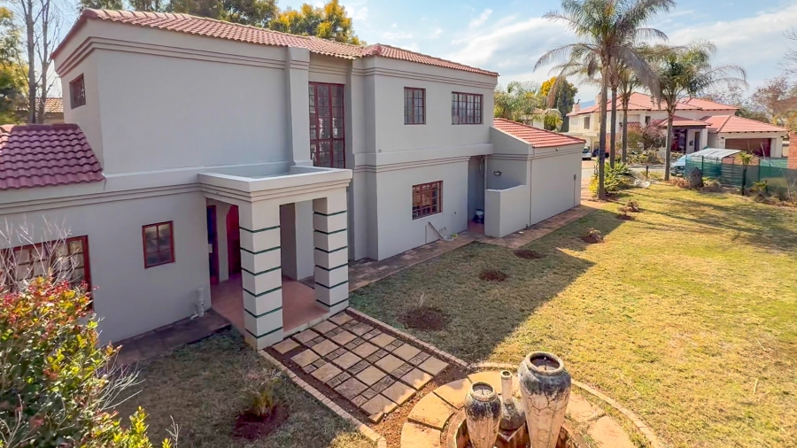 3 Bedroom Property for Sale in WestLake Country Safari Estate North West